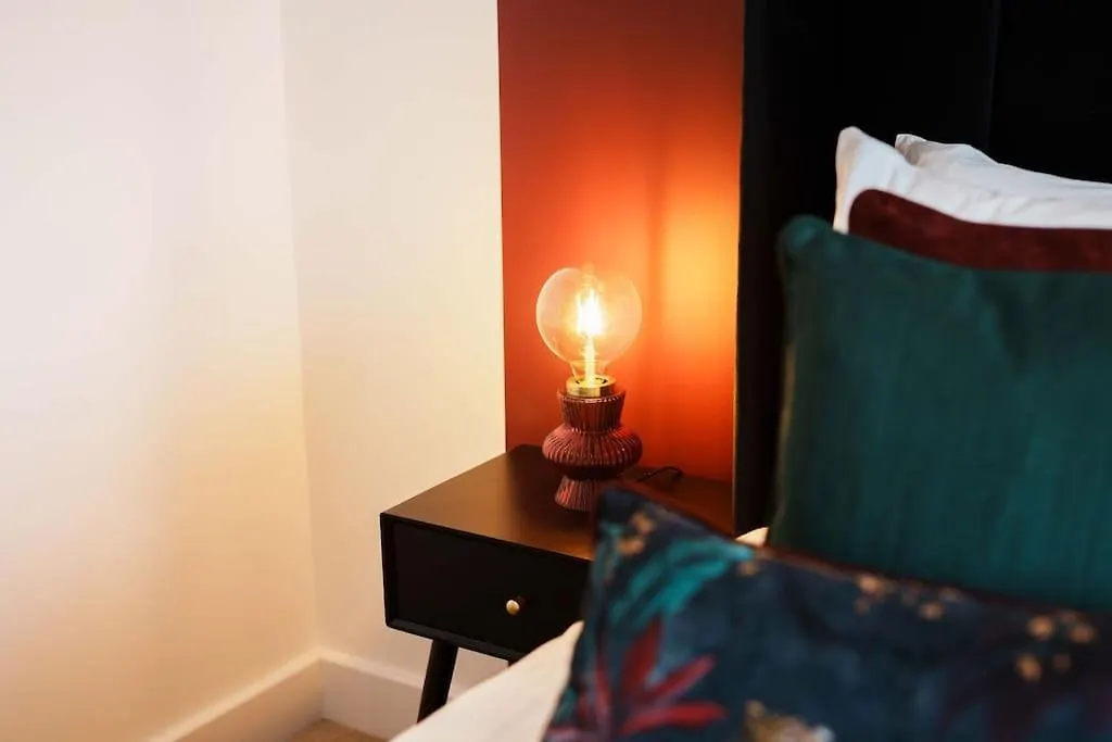 Superb 4Br New House Villa Leeds  Leeds (West Yorkshire)